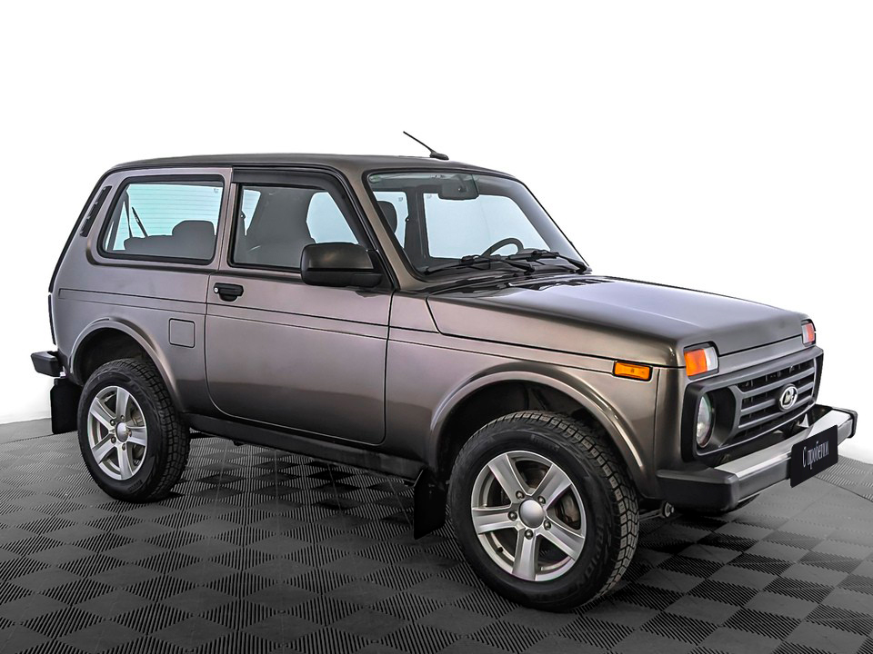 Lada Niva Legend